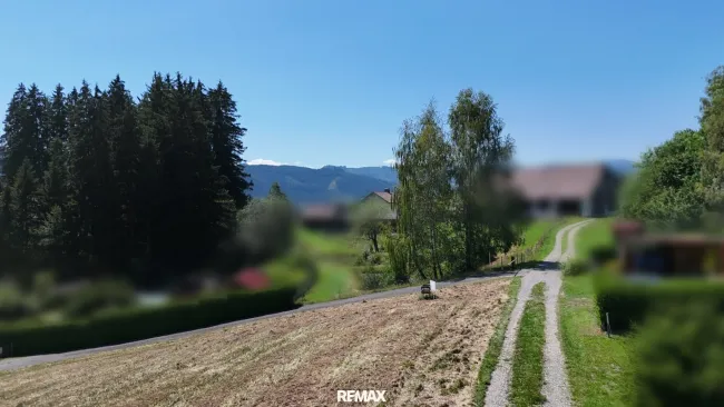 Grundstück