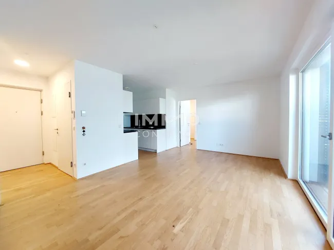 Nachmietersuche | 2-Zimmer-Wohnung mit Balkon nahe U2 Aspernstraße – Fitness & Sauna im Haus - Titelbild