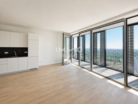 DC2 Tower: 39. Etage - Panorama-Ausblick und Loggia