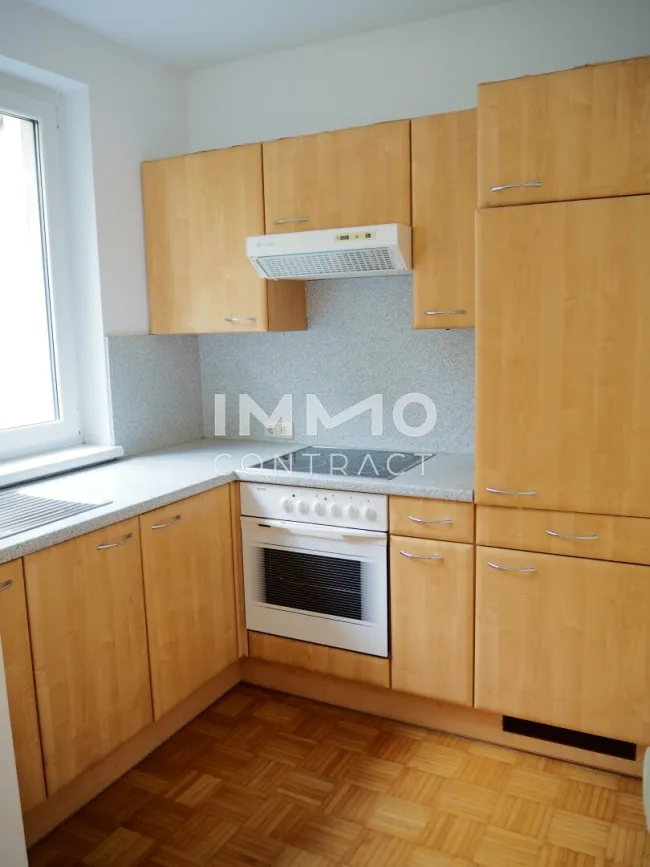 Schöne 2-Zimmer Wohnung mit Loggia im Zentrum nähe Landstraße - Marienstraße 12 - Bild