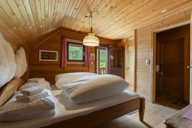 Schlafzimmer 1 mit Balkon