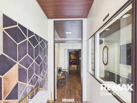 Repräsentatives 3-Zimmer-Büro bzw. Praxis im EG – Top Lage in 1080 Wien!