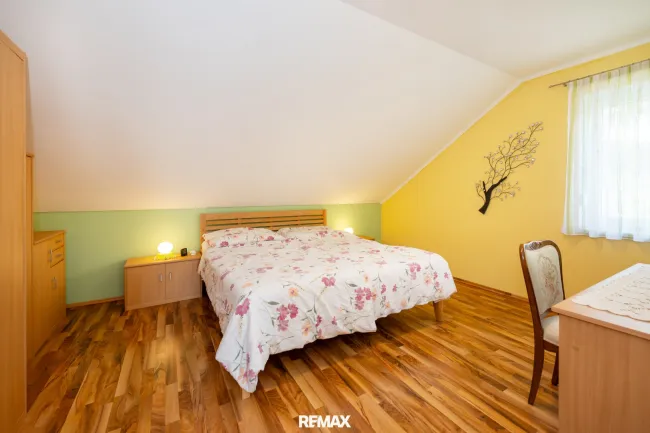 Schlafzimmer 1 OG