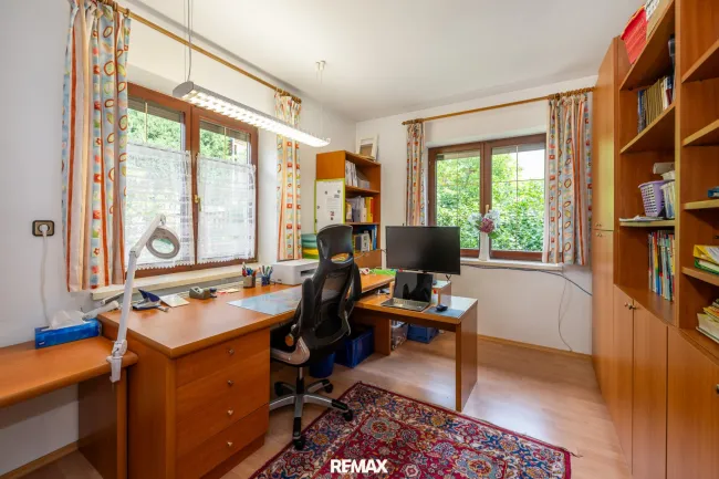 Büro 2 im EG