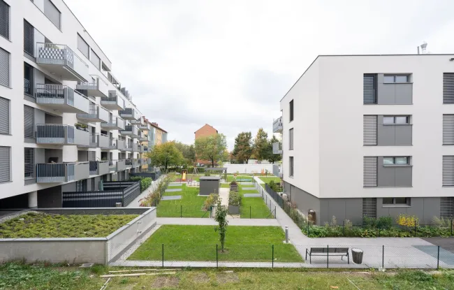 PROVISIONSFREI – Top-Erstbezug in Wels: Stilvolle Wohnung mit Balkon und Tiefgarage zu kaufen! - Titelbild