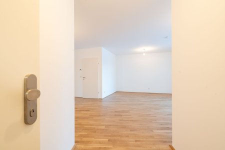 PROVISIONSFREI – Top-Erstbezug in Wels: Stilvolle Wohnung mit Balkon und Tiefgarage zu kaufen!