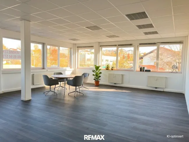Viel Raum für Ihre Ideen – flexibel nutzbare Bürofläche - Bild