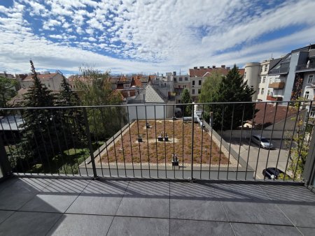 TERRASSENWOHNUNG - RUHELAGE - 2 Zimmer - IHR NEUES ZUHAUSE!!
