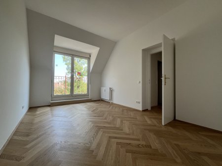 Erstbezug nach Renovierung! lichtdurchflutete 2- Zimmer Terrassenwohnung in Grinzing!