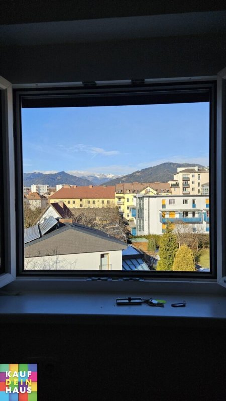 ERSTBEZUG NACH SANIERUNG! Geförderte 2 Zimmerwohnung in Zentrumsnähe