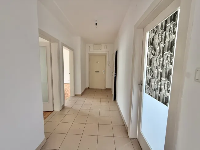 HELLE 3-ZIMMER WOHNUNG MIT BALKON UND PARKETT IN 7400 OBERWART - Bild
