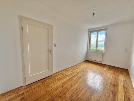 HELLE 3-ZIMMER WOHNUNG MIT BALKON UND PARKETT IN 7400 OBERWART