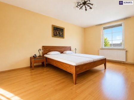Platz für Wohnen, Arbeiten und mehr – großzügige Liegenschaft in Himberg!