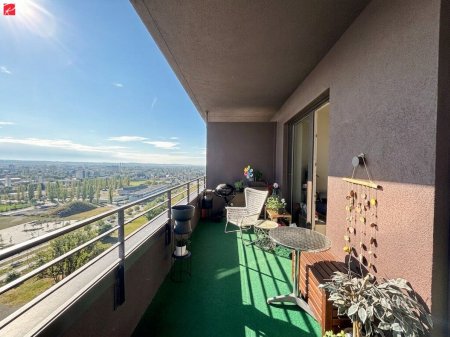 Lichtdurchfluteter Wohntraum mit herrlichem Weitblick!