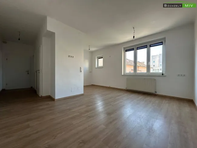 Helle 3-Zimmer-Mietwohnung mit Balkon im Zentrum von Knittelfeld - Bild