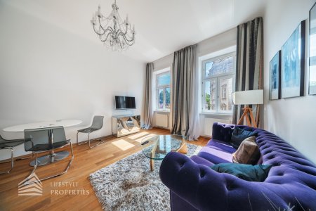 Lichtdurchflutet & elegant: möblierte 2-Zimmer-Wohnung in Bestlage nahe AKH