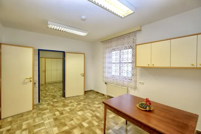 Bestens aufgeteilte(s) Praxis, Ordination bzw. Büro steht zur Vermietung - Bild
