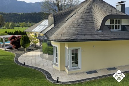 Ein Anwesen, das Maßstäbe setzt - Luxusvilla mit Pool zu kaufen!