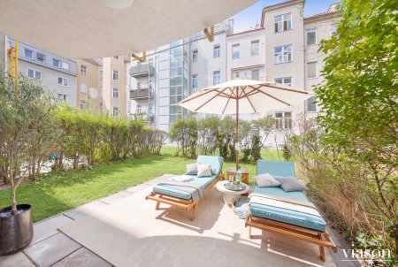 Terrasse mit Garten
