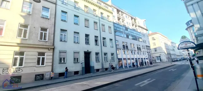 Suchen Sie einen neuen Firmenstandort?! Lager 42m2 mit Büro/Wohnung zu mieten! - Titelbild