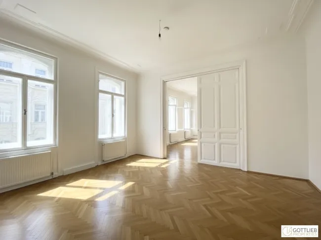Unbefristet im Diplomatenviertel! Repräsentative 5-Zimmer-Stilaltbau-Wohnung mit zwei kleinen Balkonen beim Arenbergpark - Bild