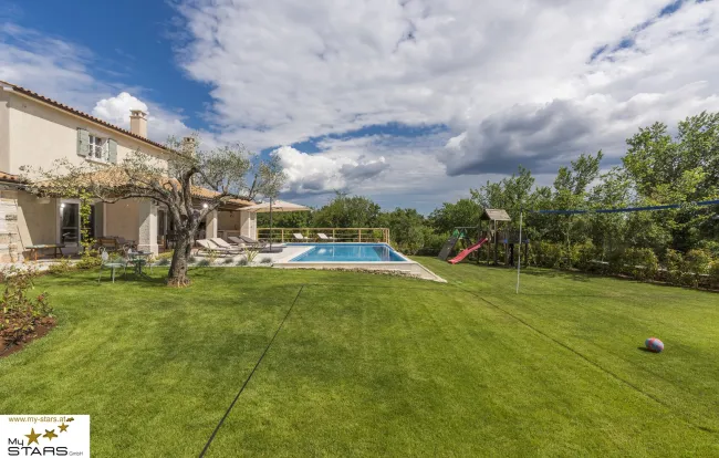 PROVISIONSFREI für den Käufer! Haus im Grünen mit Pool auf Istrien - Bild