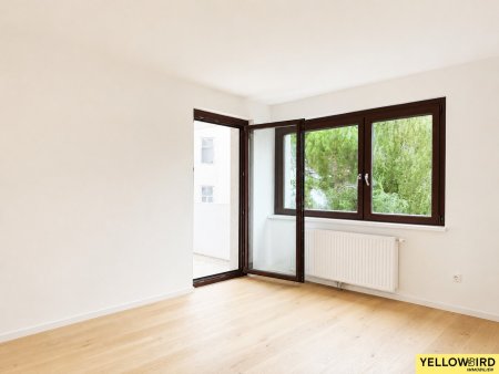 Erstbezug nach Sanierung I 3-Zimmer-Wohnung I Loggia I Innenhofseitig I FREIER MIETZINS I Attraktiv für Anleger