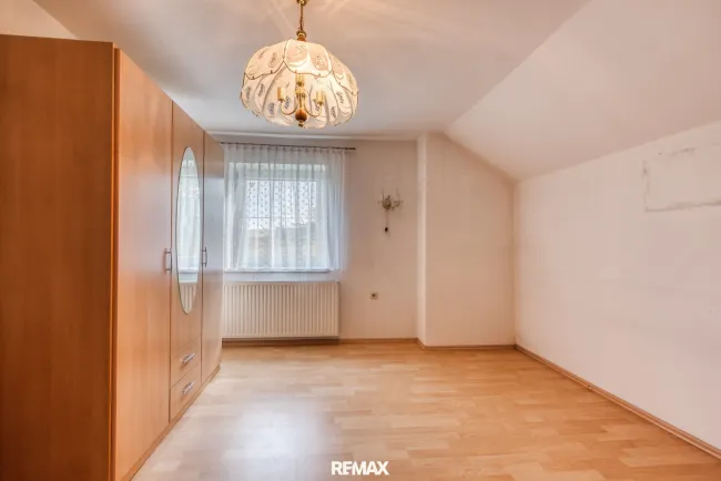 Mansardenzimmer zwei OG