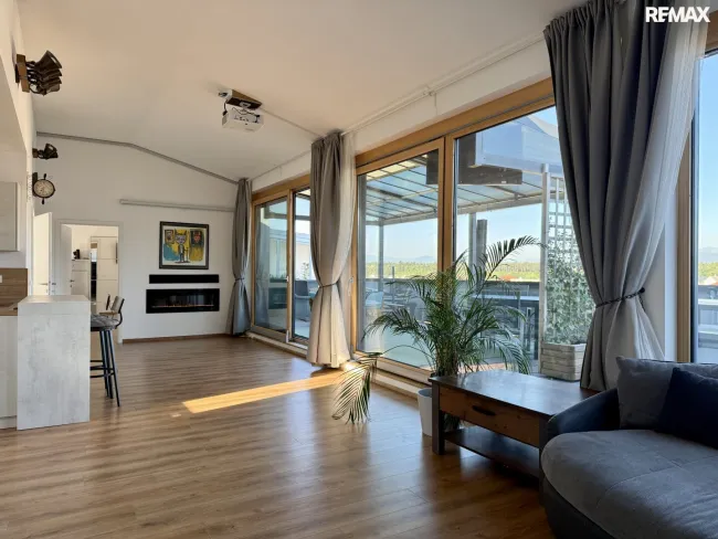 Loft-Dachterrassenwohnung „Schneebergblick“ in Wiener Neustadt zu kaufen! - Titelbild