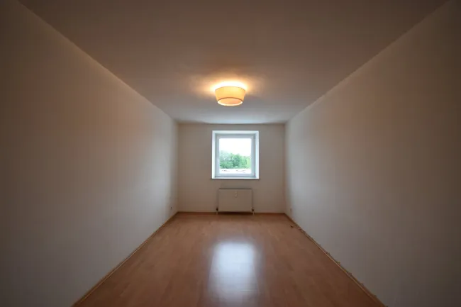 Kinderzimmer - Große 3,5 Zimmer Wohnung mit Loggia Miete Bergheim Salzburg