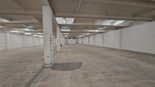 Top-Betriebsstandort mit 985 m² Hallenfläche & 3 LKW-Rampen - Bild