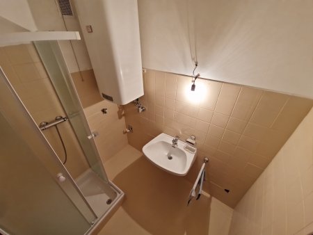 Hier wollen Sie bleiben: 2 Zimmer mit verglastem Südbalkon in Ruhelage!