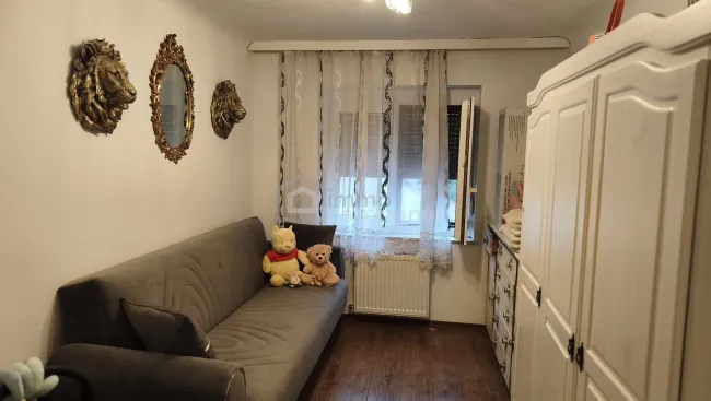 Liebevoll modernisiertes Einfamilienhaus mit Garten, Wintergarten & Ausbaupotenzial - Titelbild