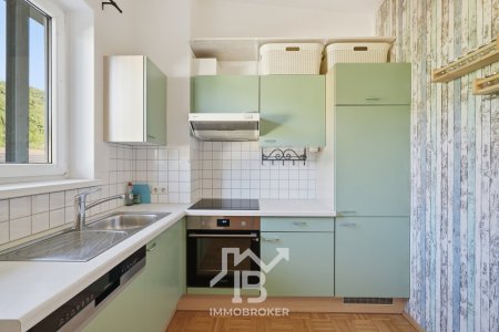 Attraktive 2-Zimmer-Wohnung mit Loggia nahe dem Pleschinger See
