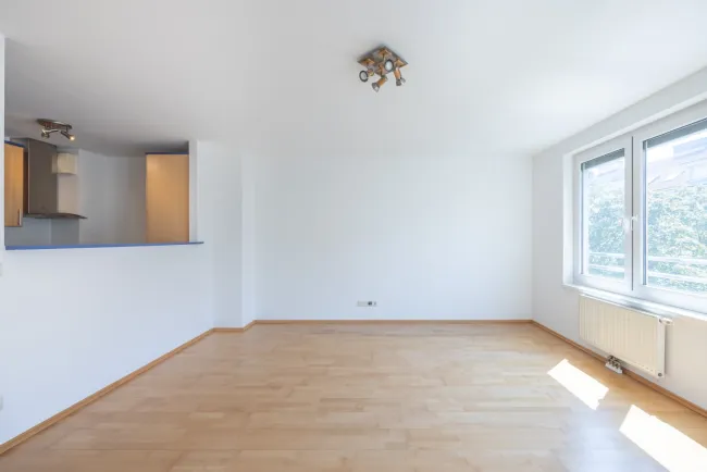 Charmante 2-Zimmer Wohnung mit Garage in 1120 Wien – 55m², Lift, Parkett, Top Lage! - Titelbild