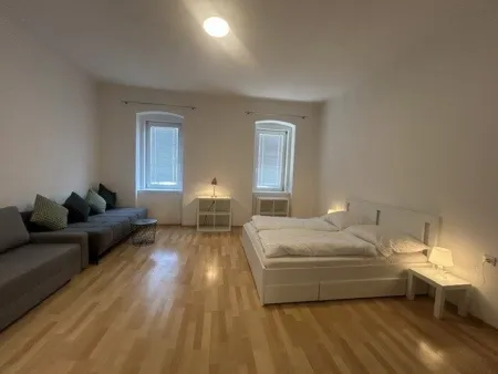 Ready for Airbnb- Fixfertig ausgestattete Wohnung im Zentrum - Bild