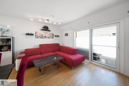 Neubau-Komfort pur: 108 m² Dachgeschoßwohnung mit Top-Ausstattung und mit Sonnenterrasse im 23. Bezirk