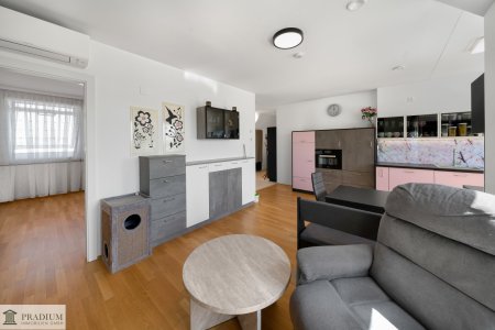 Modernes Wohnen über den Dächern – ca. 76 m² Dachgeschoßtraum mit Terrasse und Top-Ausstattung in Wien Liesing