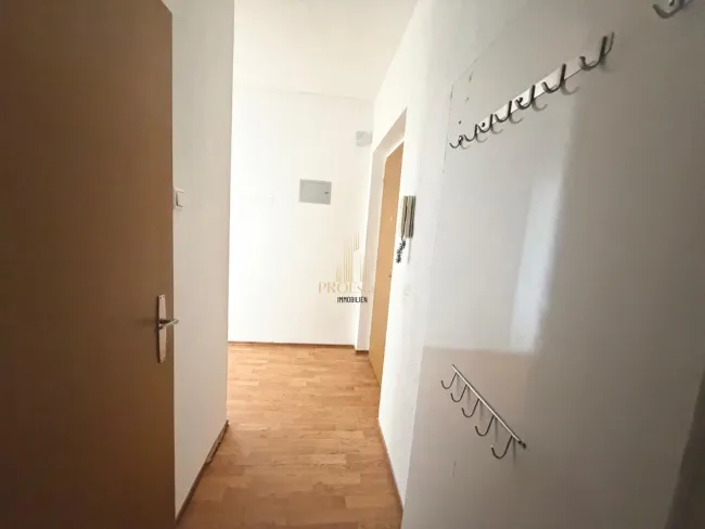 2-Zimmer-Wohnung mit Balkon in Schwanenstadt - Bild