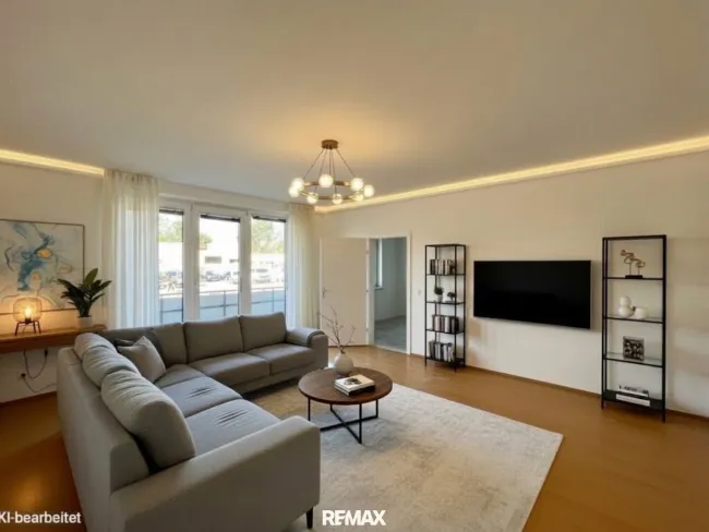 2-Zimmer-Eigentumswohnung: TOP Raumaufteilung, Modernisierung notwendig - Bild
