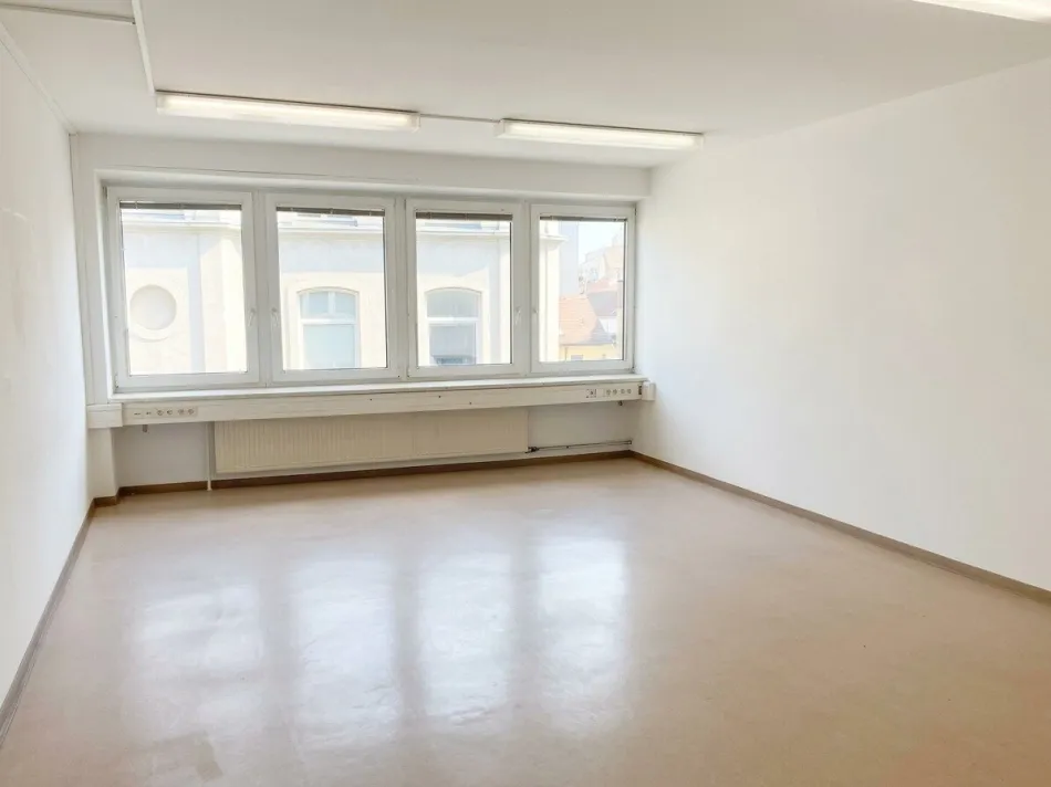 Büroetage an der U4/U6-Station Längenfeldgasse - Bild