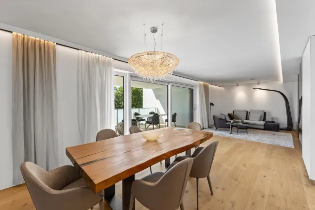 Architektur trifft Eleganz – diskreter Luxus in Vollendung - Titelbild