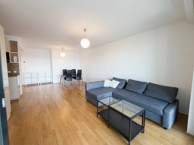 Moderne 2-Zimmer-Wohnung mit großzügiger Loggia, DC&Kahlenberg-Skylineblick, Garagenplatz, Fitness & Sauna im DC Living - Bild