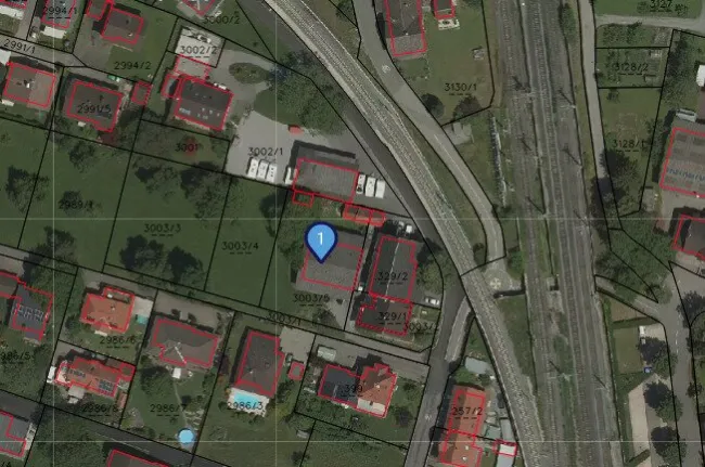 Großzügiges 1000m² Grundstück mit Altbestand in Lauterach, Vorarlberg - Bild