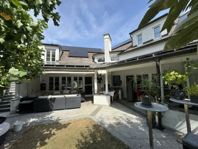 *** Nicht-08/15-Villa mit Pool, Wellnessbereich & Heimkino *** - Bild