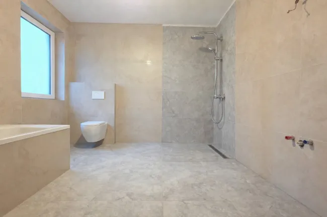Badezimmer 1