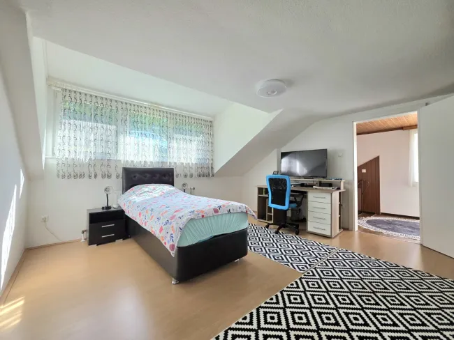 Schlafzimmer - OG