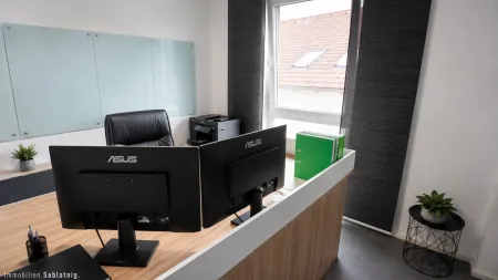 BÜRO 2 OG