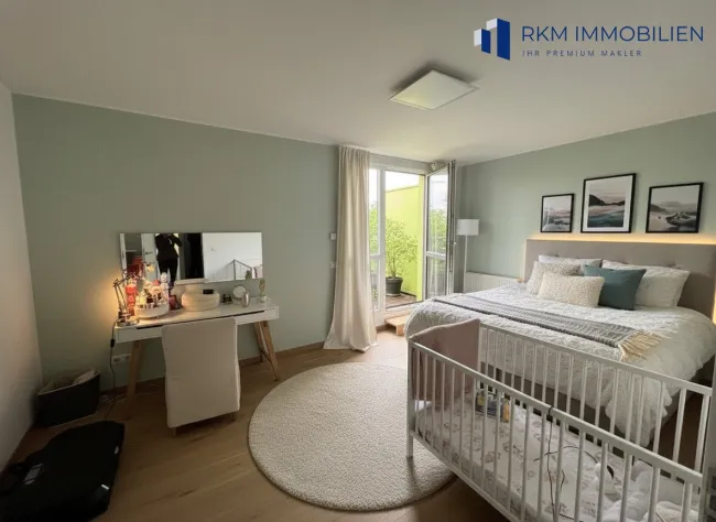Schlafzimmer 1