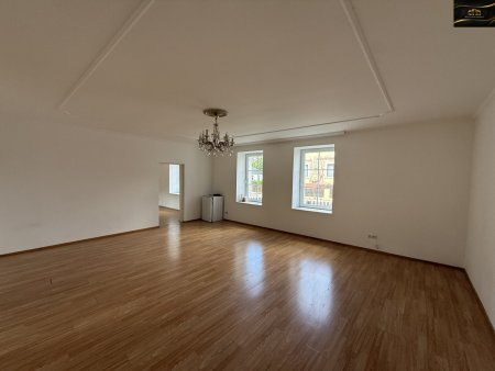Mehrfamilienhaus in Ternitz – ideal für Anleger!